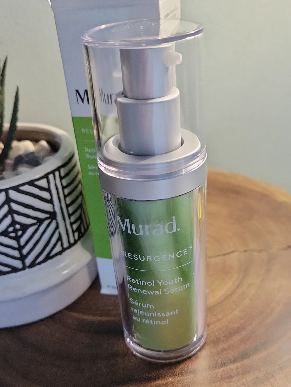 Murad Resurgence Retinol Youth Renewal Serum - Green